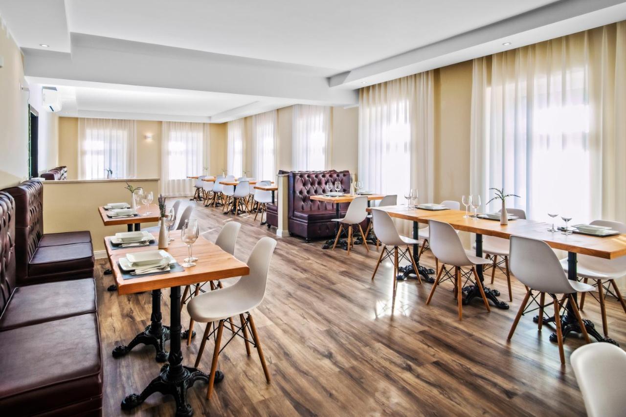 Toscanina Garni Hotel Dobrovo Luaran gambar